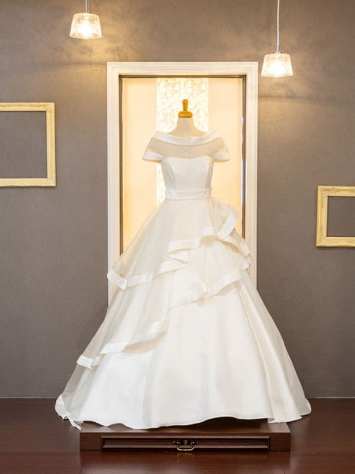 ウェディングドレス05