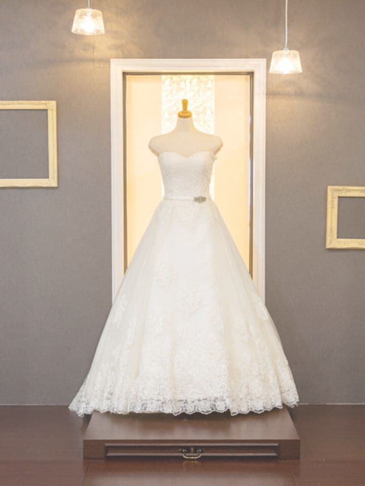 ウェディングドレス09